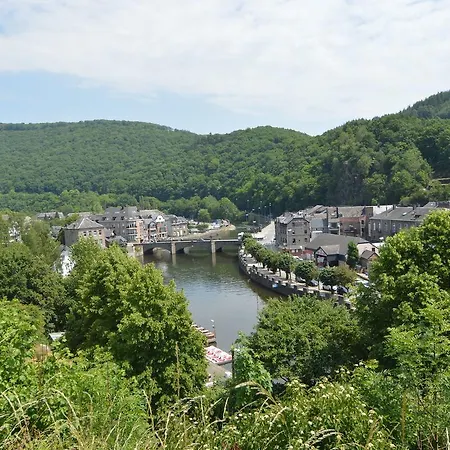 別荘 Cozy Holiday Home In La Roche-En-Ardenne Near Forest ラ・ロシュ・アン・アルデンヌ