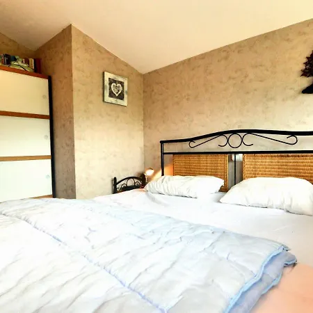別荘 Cozy Holiday Home In La Roche-En-Ardenne Near Forest